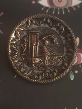 Vintage Brass Picture Story Button 80's-90's